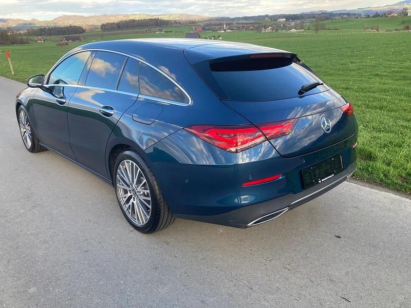 Gebraucht Mercedes CLA200 Shooting Brake 163 PS (119 kW) 2020 Kombi