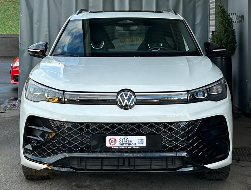 Gebraucht 2024 VW Tiguan R-line SUV | CHF 39’800 (Superpreis) - Bild 1/4