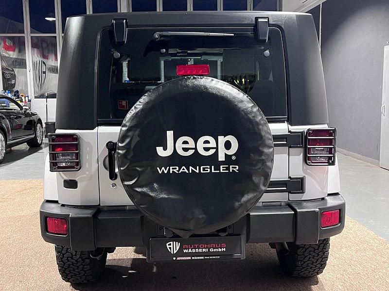 Gebraucht Jeep Wrangler Sahara 199 PS (146 kW) 2009 SUV