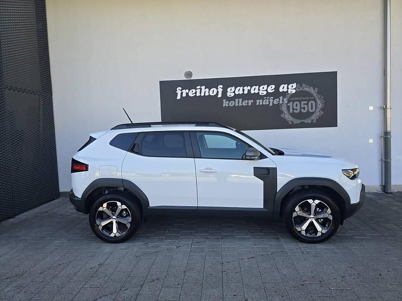 Neu Dacia Duster Journey 131 PS (96 kW) 2025 Weiss SUV
