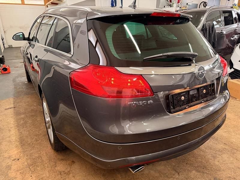 Gebraucht Opel Insignia Sport 250 PS (183 kW) 2012 Kombi