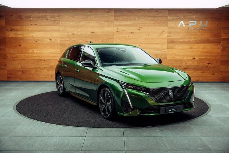 Gebraucht Peugeot 308 GT 130 PS (95 kW) 2023 Limousine