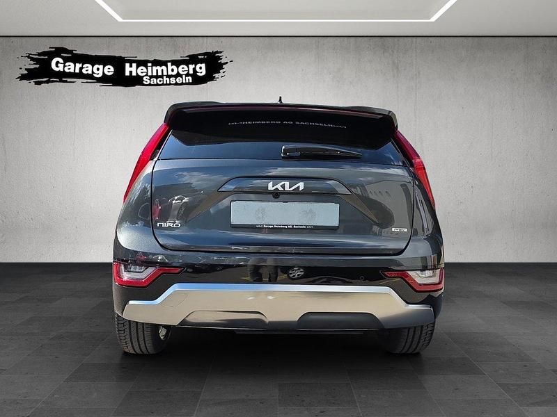Neu Kia Niro 170 PS (125 kW) 2025 Grün SUV