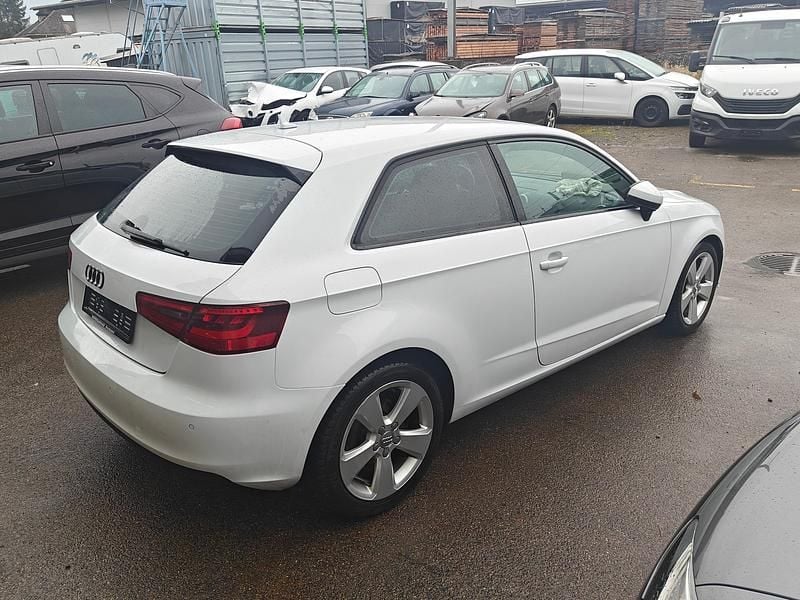 Gebraucht Audi A3 Attraction 122 PS (89 kW) 2013