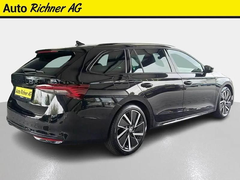 Gebraucht Skoda Octavia SportLine 150 PS (110 kW) 2025 Schwarz Kombi