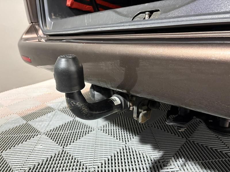 Gebraucht VW T5 Comfortline 140 PS (102 kW) 2009 Van