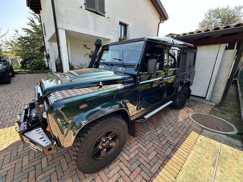 Gebraucht Land Rover Defender 122 PS (89 kW) 2012 SUV
