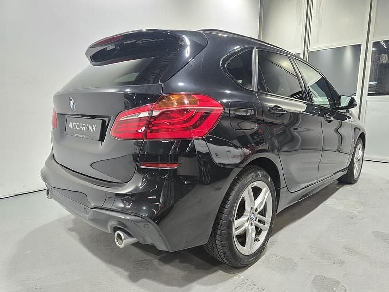 Gebraucht BMW 220 Active Tourer M Sport 190 PS (139 kW) 2021 Schwarz Van / Kleinbus