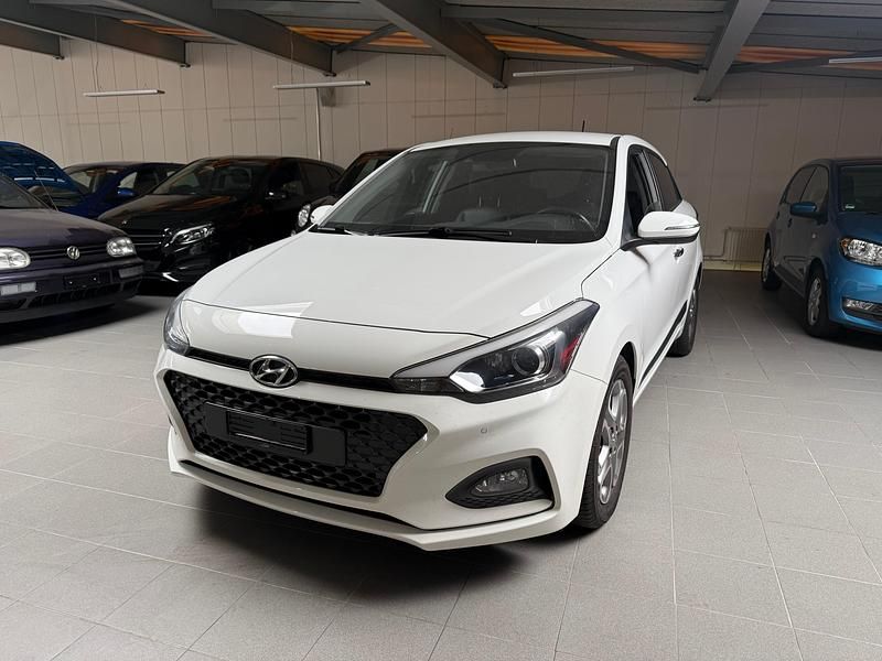 Gebraucht Hyundai i20 Active 120 PS (88 kW) 2019 Kleinwagen
