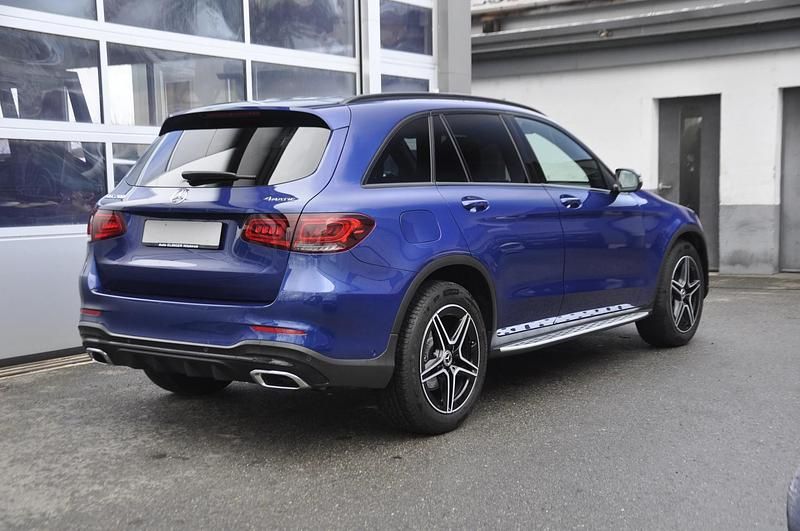 Gebraucht Mercedes GLC200 AMG line 197 PS (144 kW) 2019 SUV
