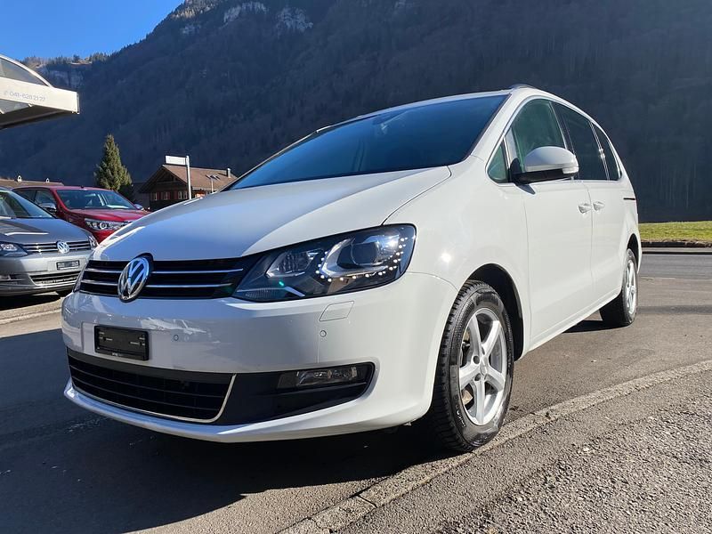 Gebraucht VW Sharan Comfortline 177 PS (130 kW) 2019 Van / Kleinbus