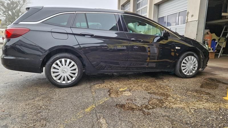 Gebraucht Opel Astra Dynamic 160 PS (117 kW) 2016 Kombi