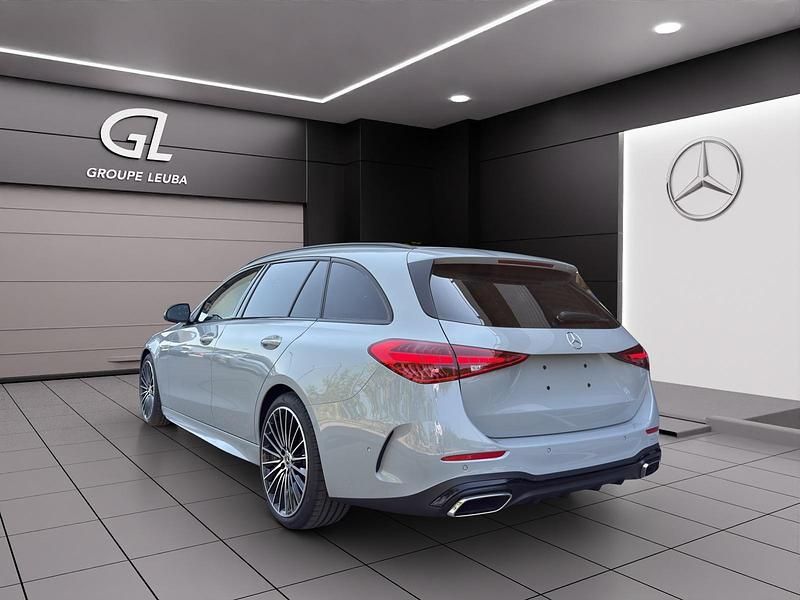 Gebraucht Mercedes C220 197 PS (144 kW) 2025 Grau Kombi