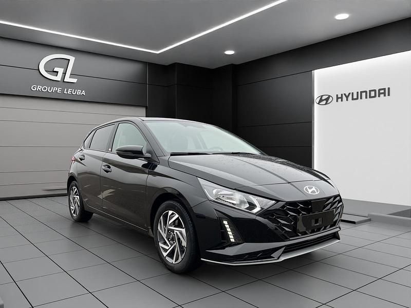 Neu Hyundai i20 100 PS (73 kW) 2025 Grau Kleinwagen