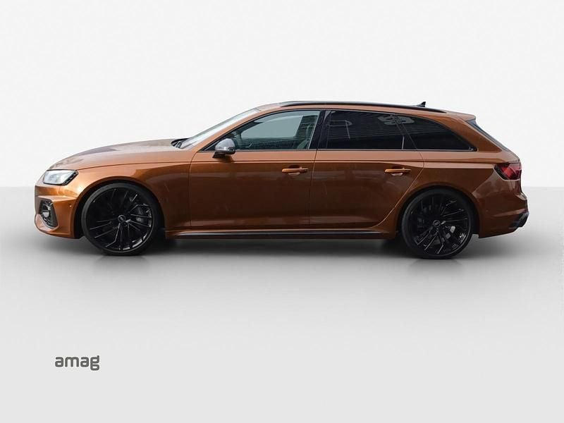 Gebraucht Audi RS4 Ambiente 450 PS (330 kW) 2022 Braun Kombi