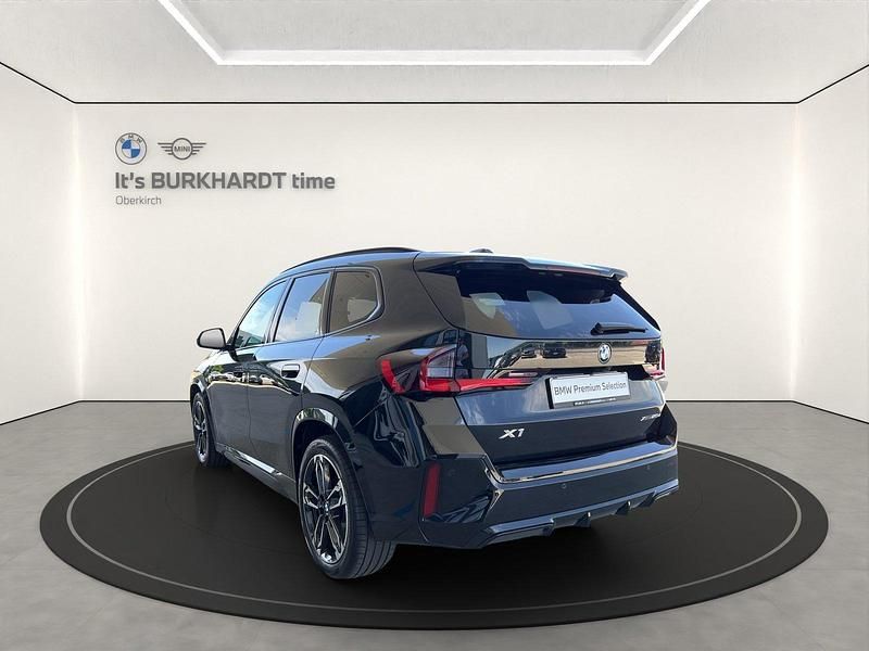 Gebraucht BMW X1 M Sport 149 PS (109 kW) 2024 Schwarz SUV