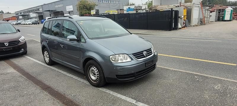 Gebraucht VW Touran 115 PS (84 kW) 2004 Van / Kleinbus