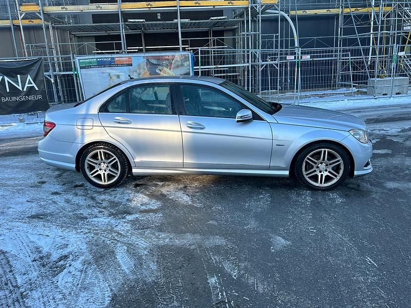 Gebraucht Mercedes C180 Avantgarde 156 PS (114 kW) 2009