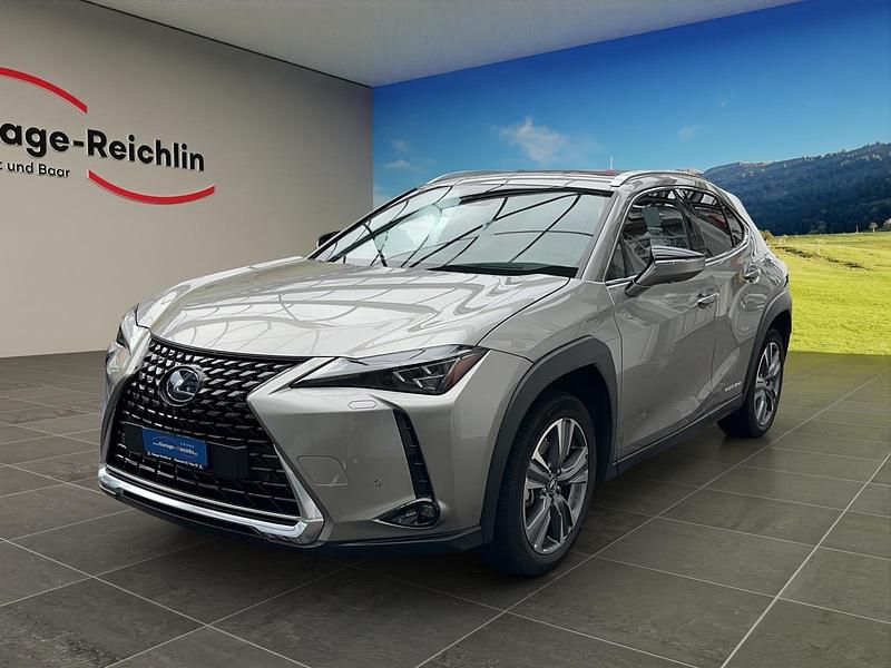 Gebraucht Lexus UX 300e 150 kW (204 PS) 2021 Silber SUV