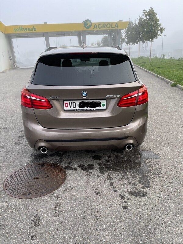 Gebraucht BMW 220 Active Tourer Sport Line 190 PS (139 kW) 2021 Van / Kleinbus