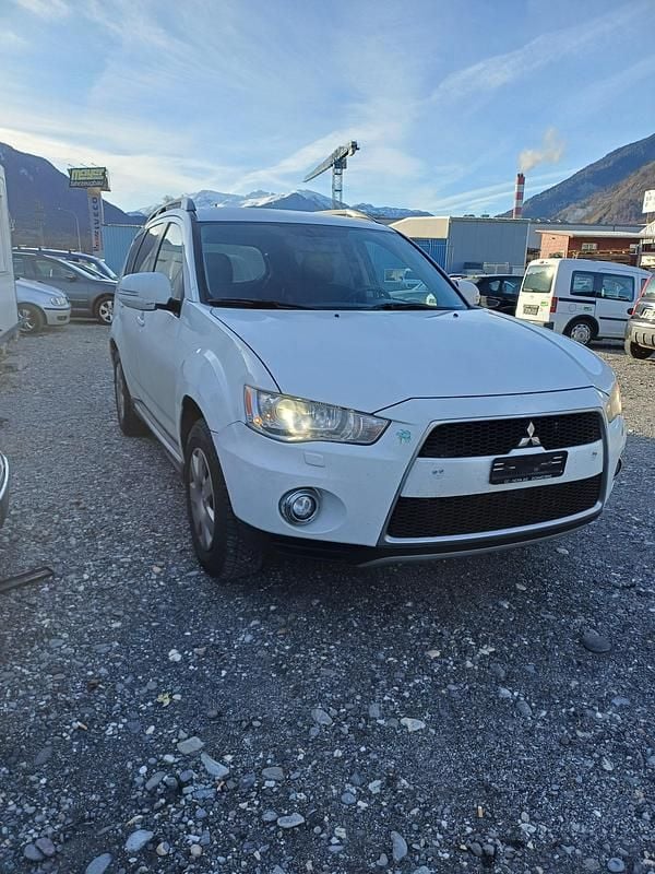 Gebraucht 2012 Mitsubishi Outlander SUV | CHF 2’500 (Superpreis) - Bild 1/4