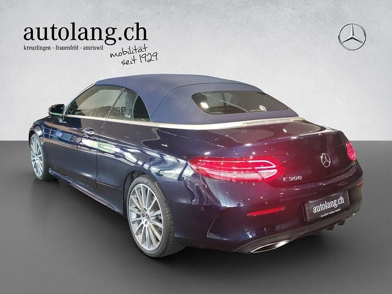 Gebraucht Mercedes C300 AMG line 245 PS (180 kW) 2018 Blau Limousine