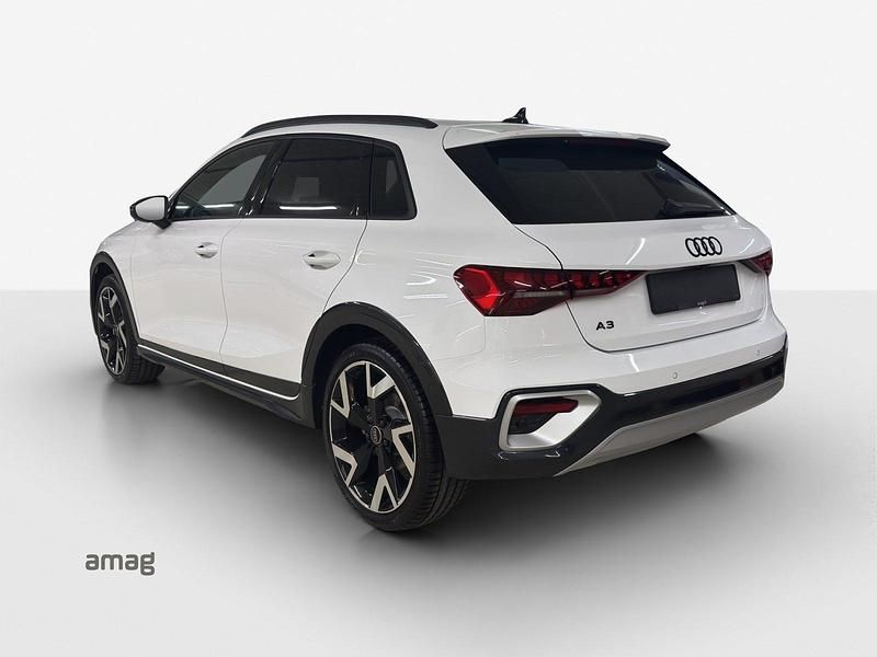 Gebraucht Audi A3 Attraction 150 PS (110 kW) 2025 Arkonaweiss Limousine