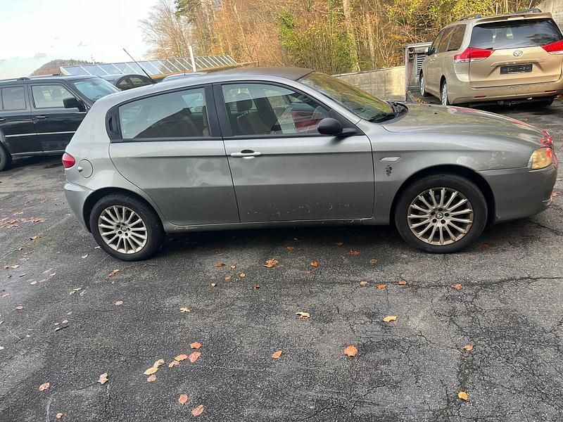 Gebraucht Alfa Romeo 147 Distinctive 121 PS (88 kW) 2007 Kleinwagen