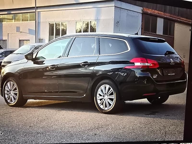 Gebraucht Peugeot 308 SW Allure 130 PS (95 kW) 2018 Kombi