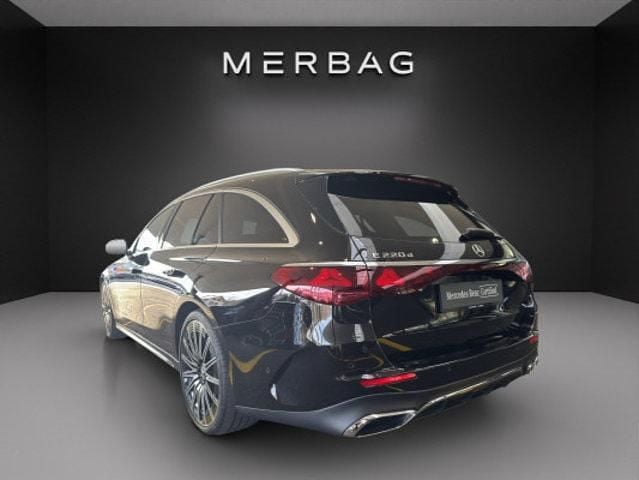 Gebraucht Mercedes E220 197 PS (144 kW) 2024 Schwarz Kombi