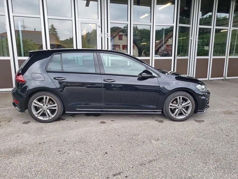 Gebraucht VW Golf VII Comfortline 125 PS (91 kW) 2018 Limousine