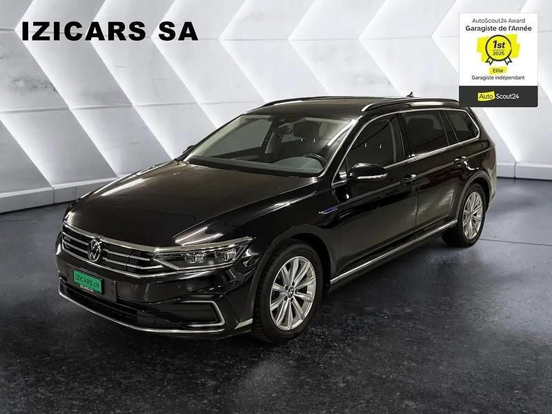 Gebraucht VW Passat GTE 217 PS (159 kW) 2025 Schwarz Kombi