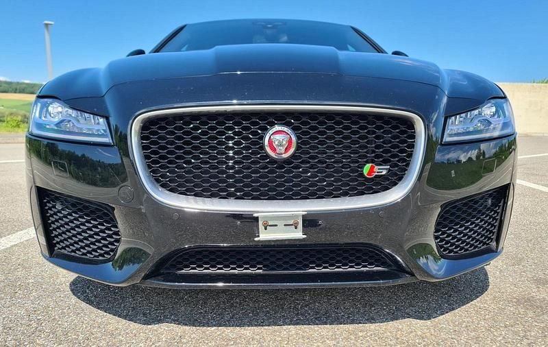 Gebraucht 2016 Jaguar XF S Limousine | CHF 35’000 - Bild 1/4