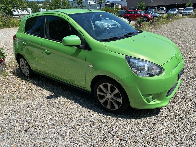 Gebraucht Mitsubishi Space Star Intense 80 PS (58 kW) 2014 Van / Kleinbus