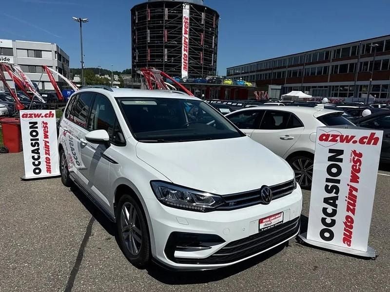 Weiss Gebraucht 2025 VW Touran Comfortline Van / Kleinbus | CHF 30’900 (Superpreis) - Bild 1/4