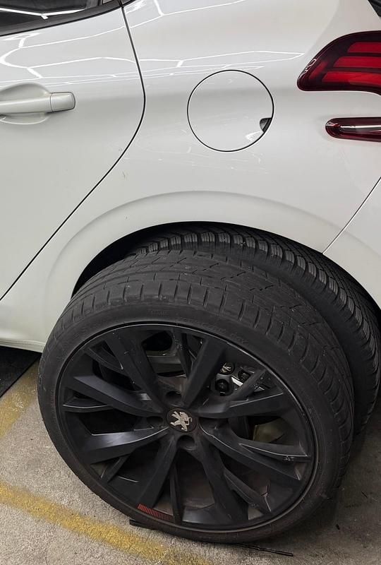 Gebraucht Peugeot 208 Style 110 PS (80 kW) 2017 Kleinwagen