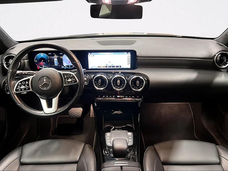 Gebraucht Mercedes A180 Progressive 136 PS (100 kW) 2021