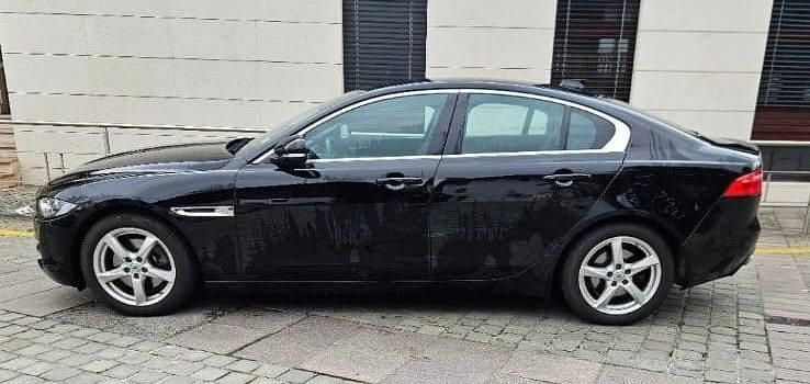 Gebraucht Jaguar XE Pure 180 PS (132 kW) 2018 Limousine