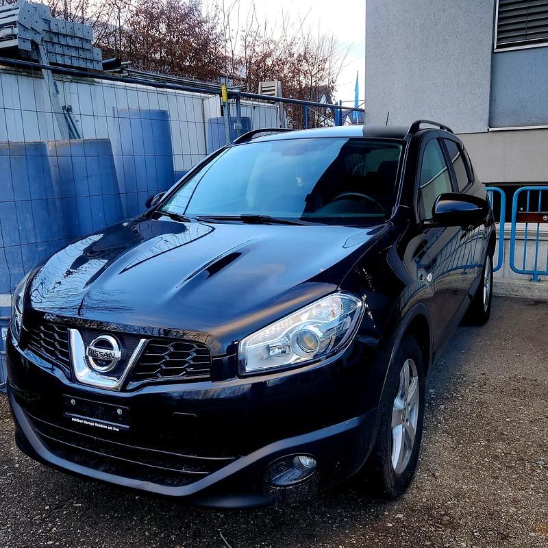 Gebraucht Nissan Qashqai +2 Tekna 141 PS (103 kW) 2010 SUV