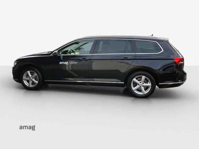 Gebraucht VW Passat Elegance 200 PS (147 kW) 2023 Deepblack perleffekt Kombi