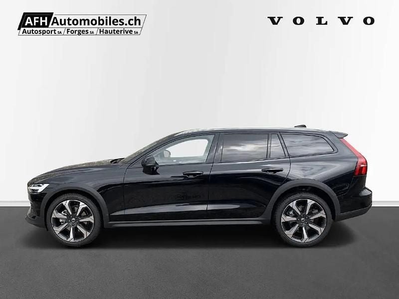 Gebraucht Volvo V60 CC 264 PS (194 kW) 2025 Schwarz Kombi