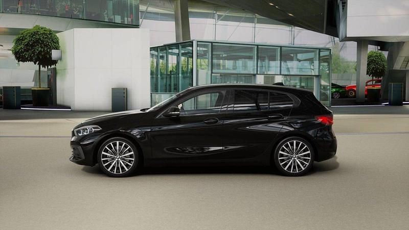 Gebraucht BMW 118 Advantage 136 PS (100 kW) 2023 Schwarz Kleinwagen