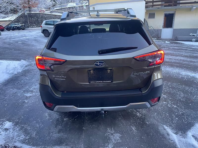 Gebraucht Subaru Outback 168 PS (123 kW) 2022 Kombi