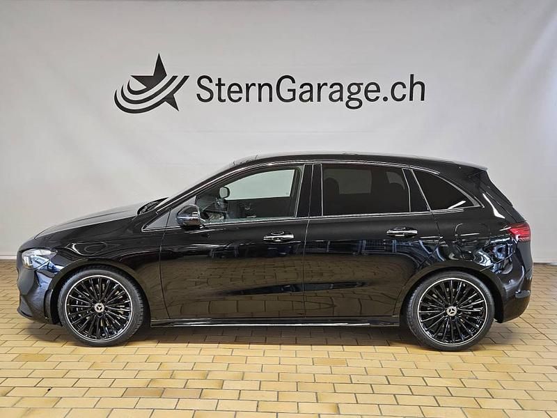 Neu Mercedes B250e AMG line 224 PS (164 kW) 2025 Schwarz Van / Kleinbus