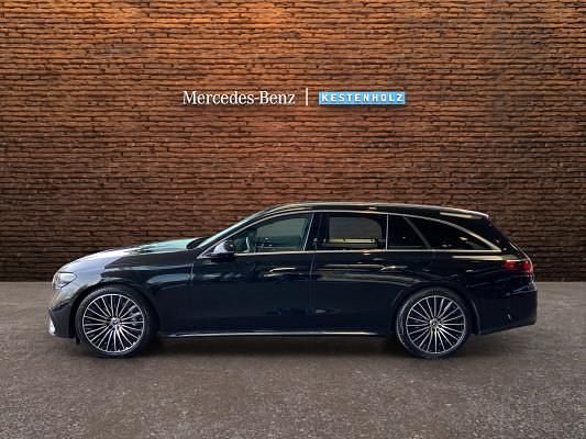 Gebraucht Mercedes E220 197 PS (144 kW) 2023 Schwarz Kombi