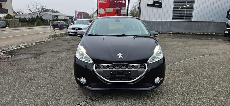 Gebraucht Peugeot 208 120 PS (88 kW) 2013 Kleinwagen