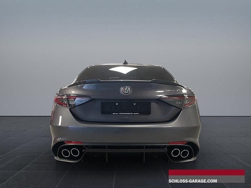 Neu Alfa Romeo Giulia Quadrifoglio 520 PS (382 kW) 2025 Limousine