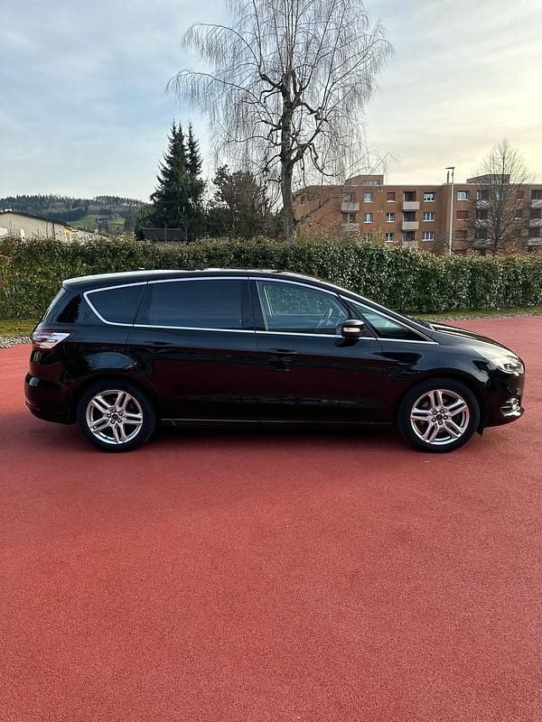 Gebraucht Ford S-MAX Titanium 240 PS (176 kW) 2015 Van / Kleinbus