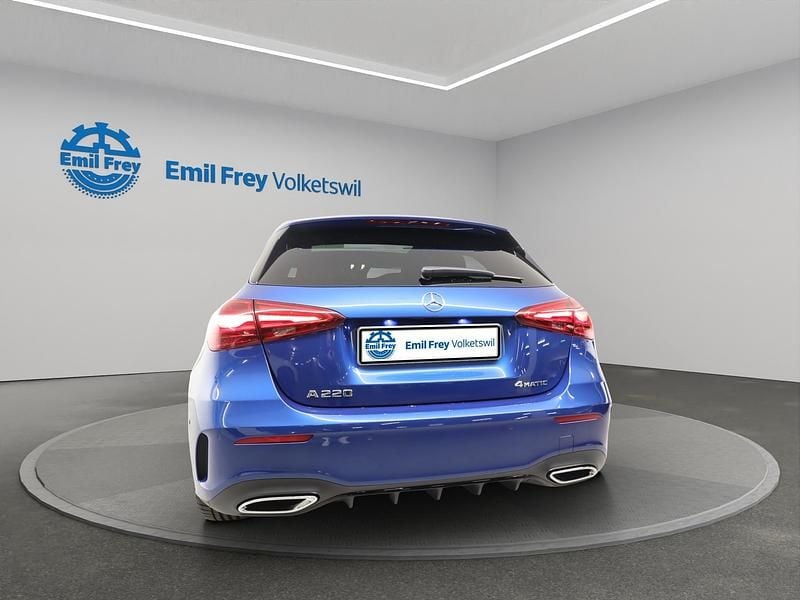 Gebraucht Mercedes A220 204 PS (150 kW) 2024 Blau Limousine