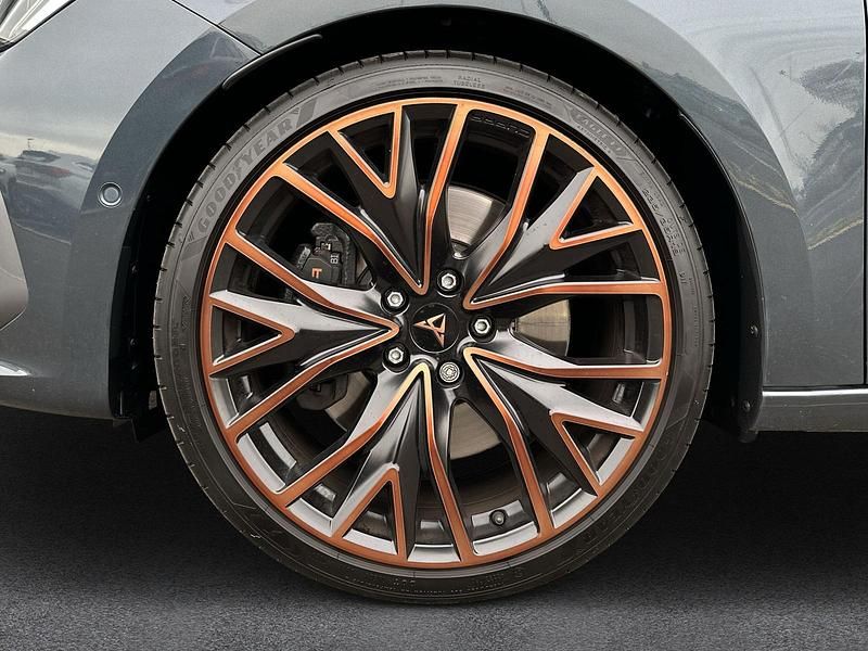 Gebraucht Cupra Leon VZ 299 PS (219 kW) 2021 Grau Limousine